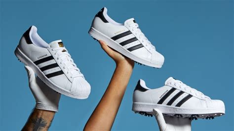 adidas 3 knopen op schoen|Adidas 3 Stripes Shoes .